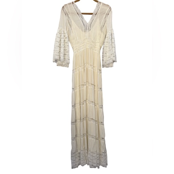 NWT BHLDN Korovilas Marisol Ivory Lace Long Sleeve Gown Size 2 - Picture 5 of 5